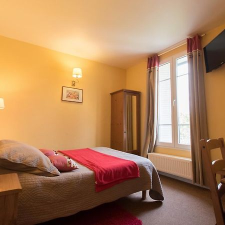 Au Bord Du Lac Saint-Remy-les-Chevreuse Exterior photo