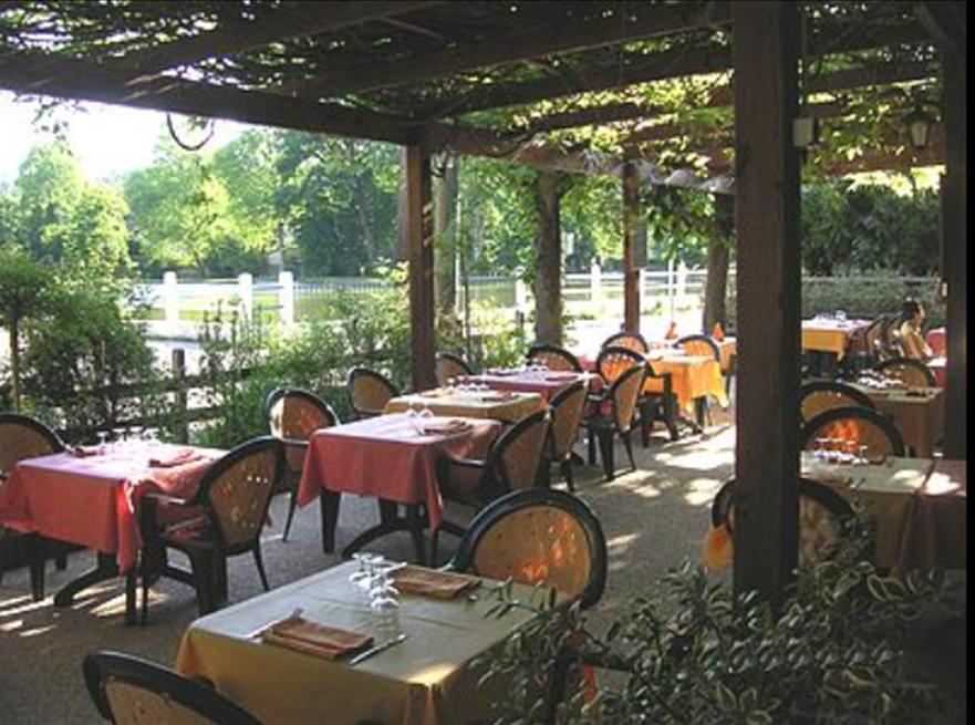 Au Bord Du Lac Saint-Remy-les-Chevreuse Exterior photo