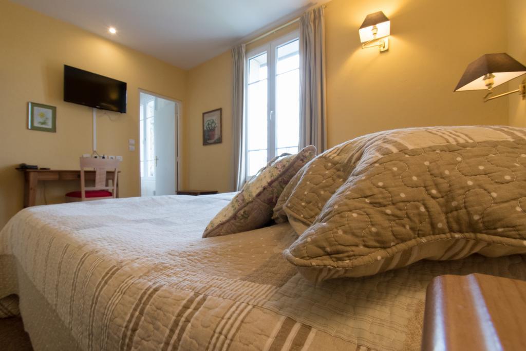Au Bord Du Lac Saint-Remy-les-Chevreuse Exterior photo